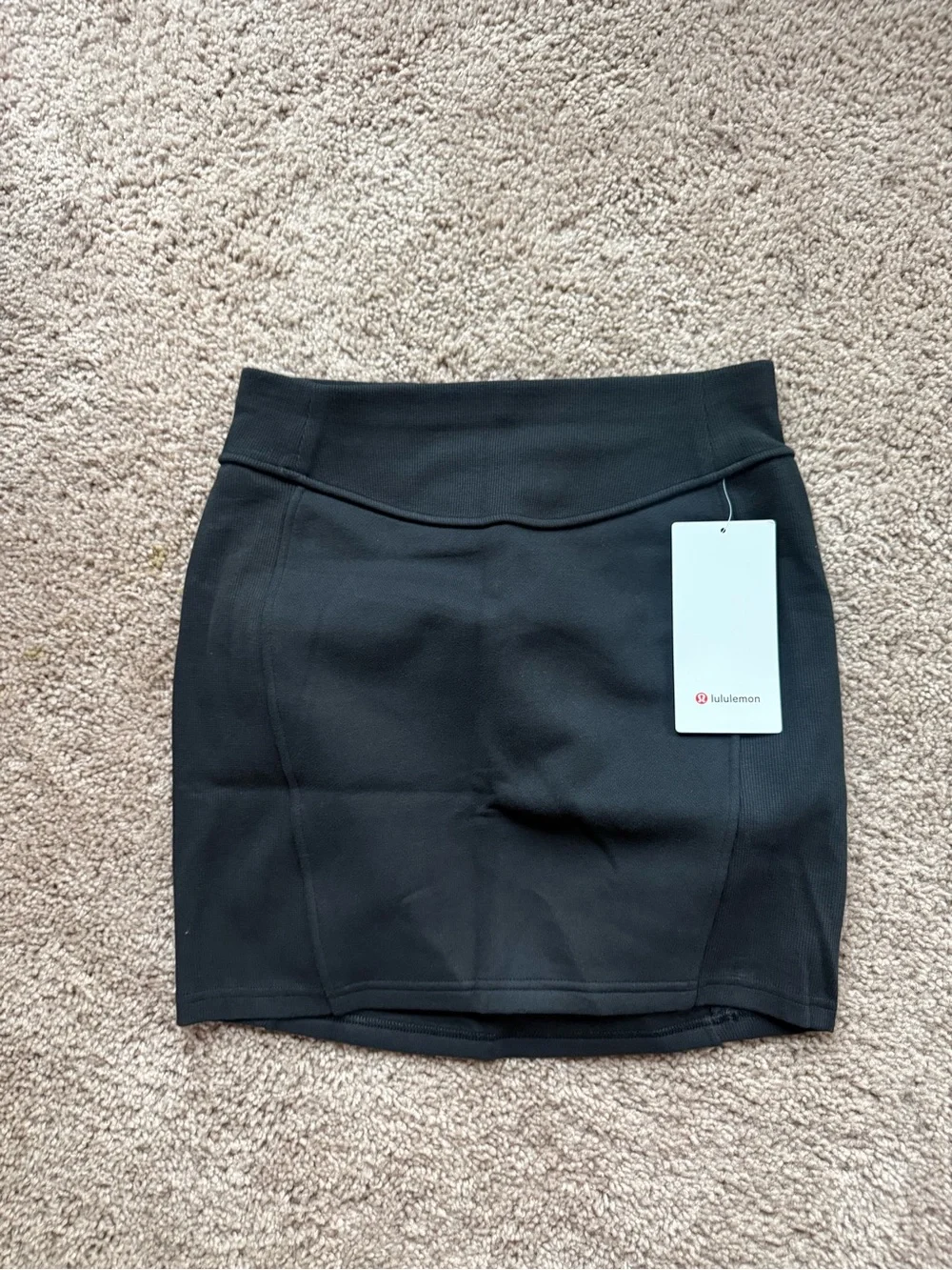 lululemon high-rise scuba mini skirt